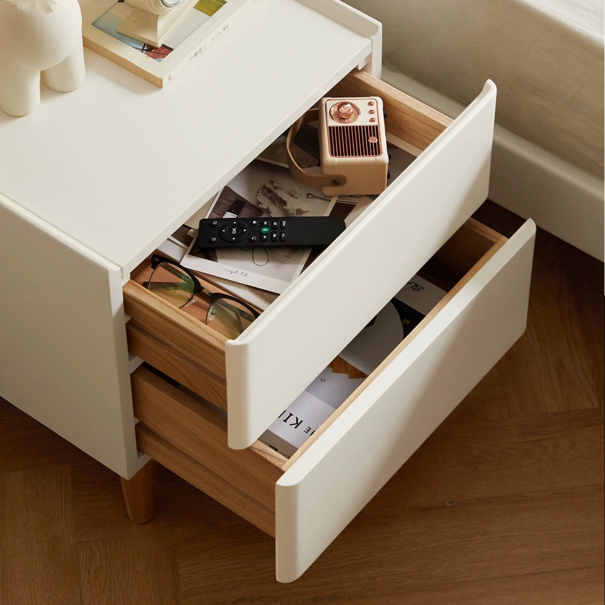 Cedarri 2pcs solid wood nightstands-B