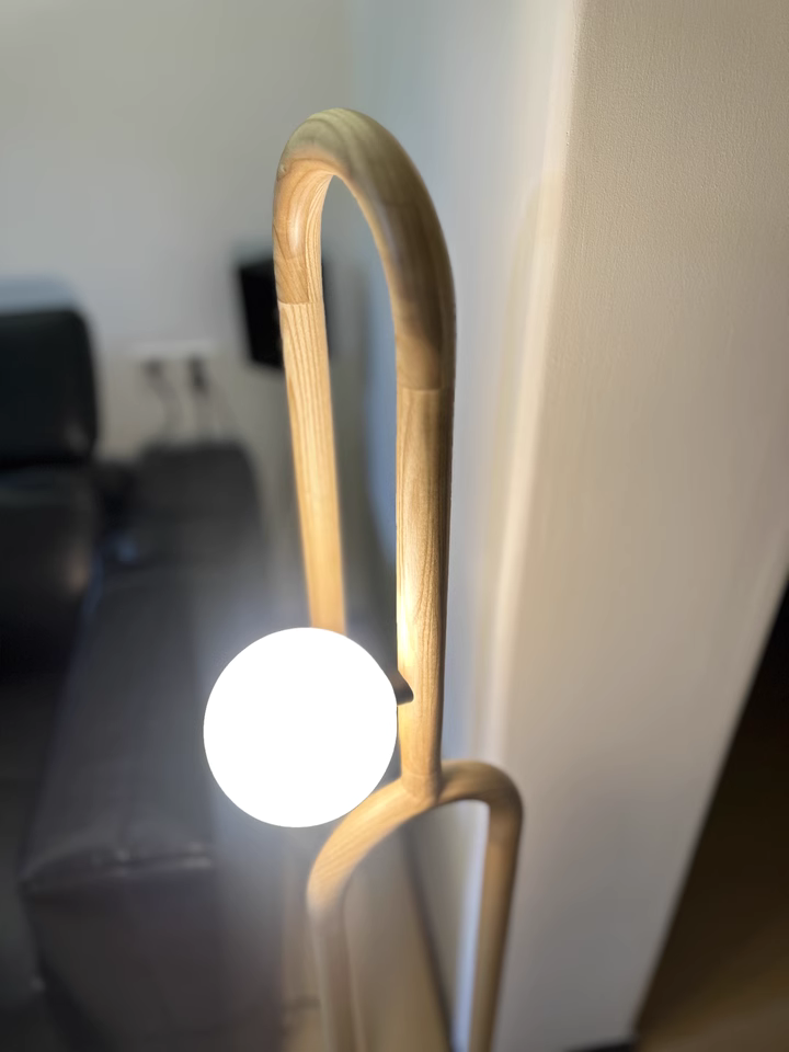 Kilose Solid wood floor lamp