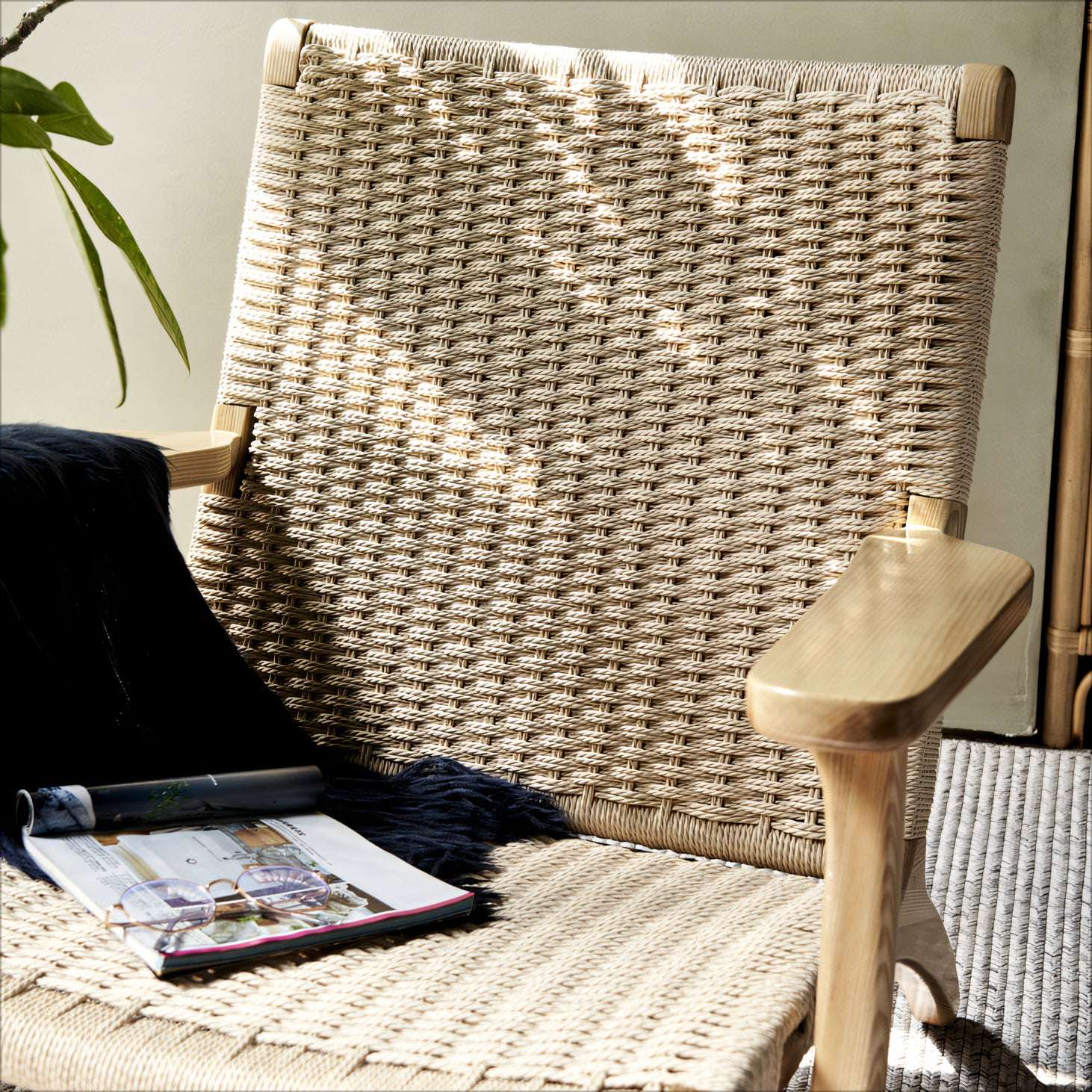 Fidel Natural rattan ash wood lounge chair