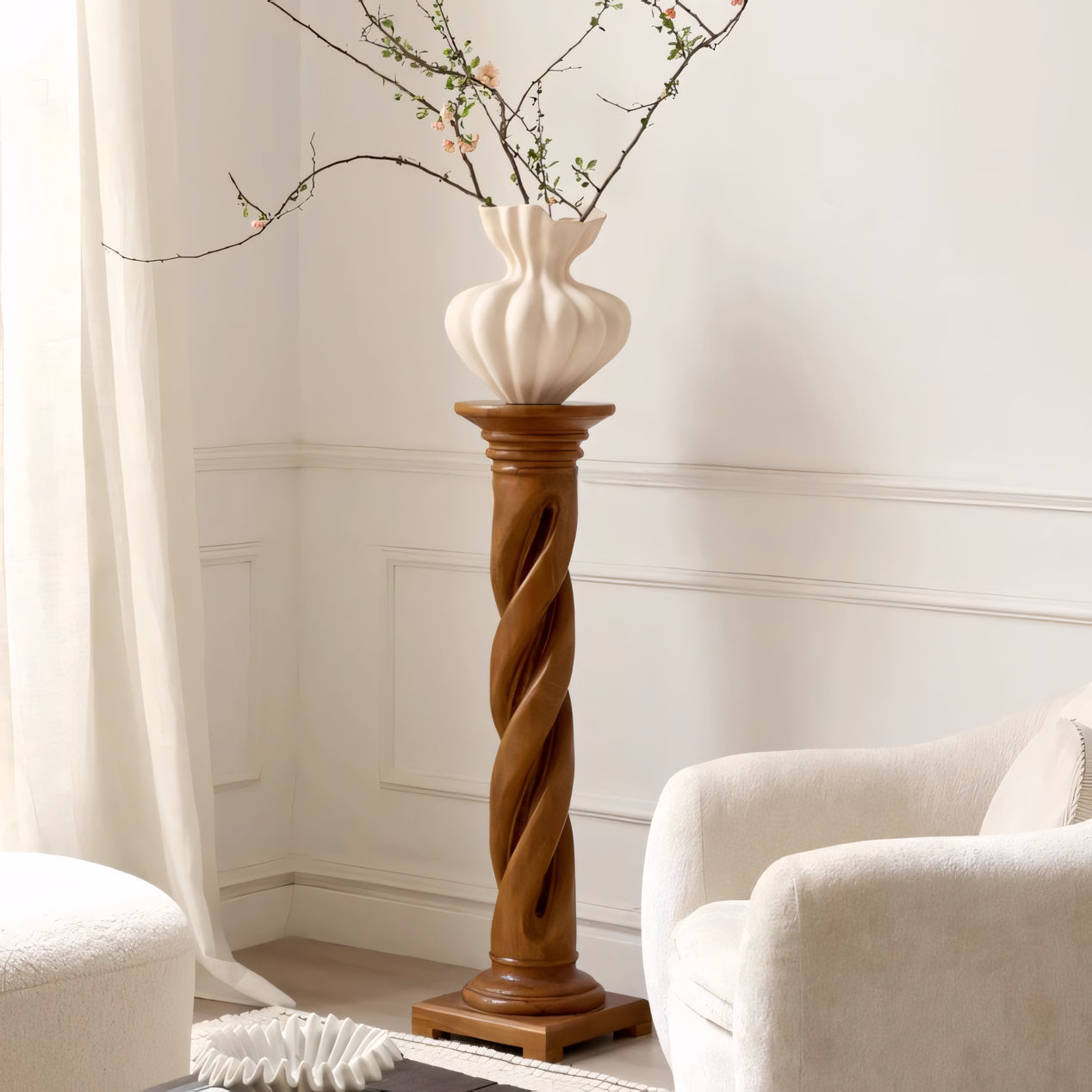 Zipres Floor-standing roman column