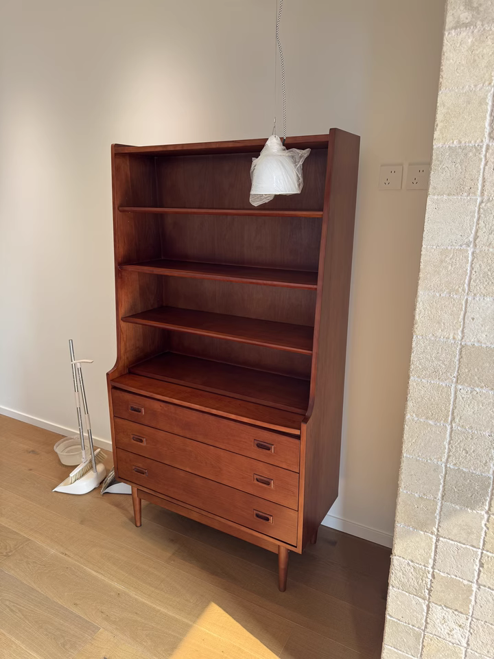 Rethon Solid wood sideboard