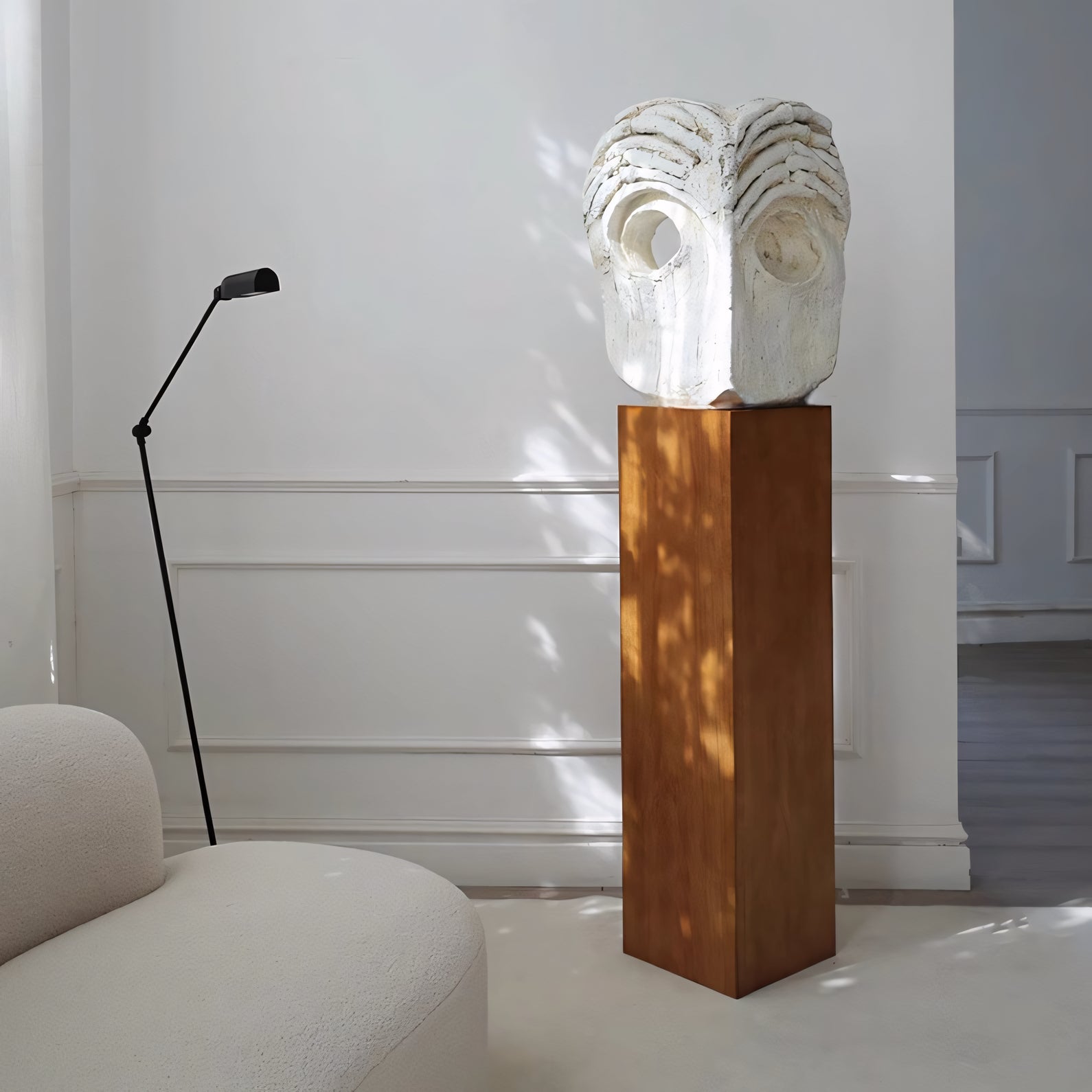 Dafi A set of fiberglass sculpture and wood columm