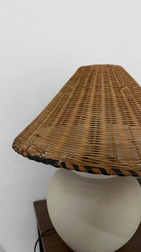 Hatona Ceramic natural rattan lamp