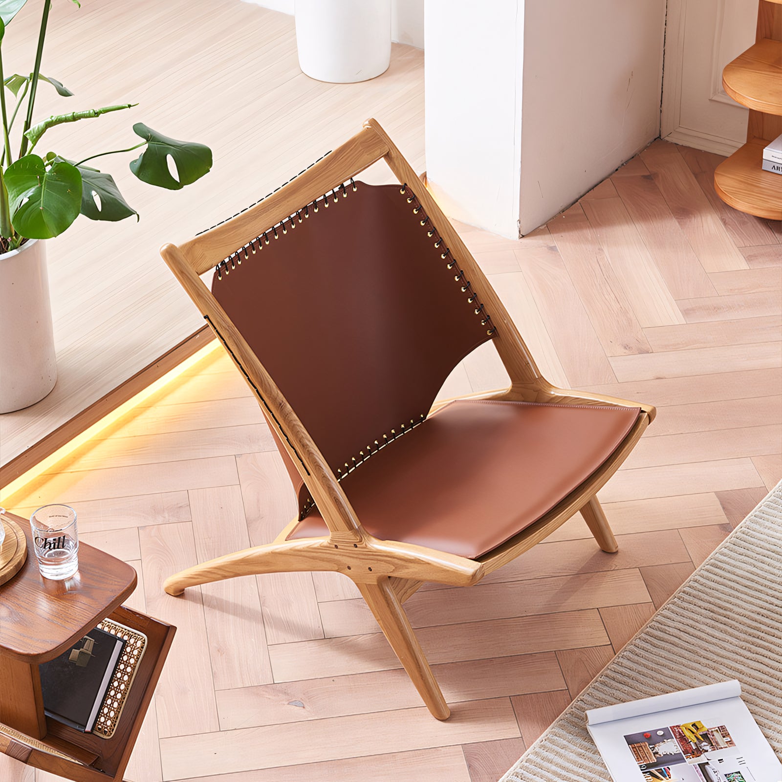 Beneta Leather ash wood lounge chair