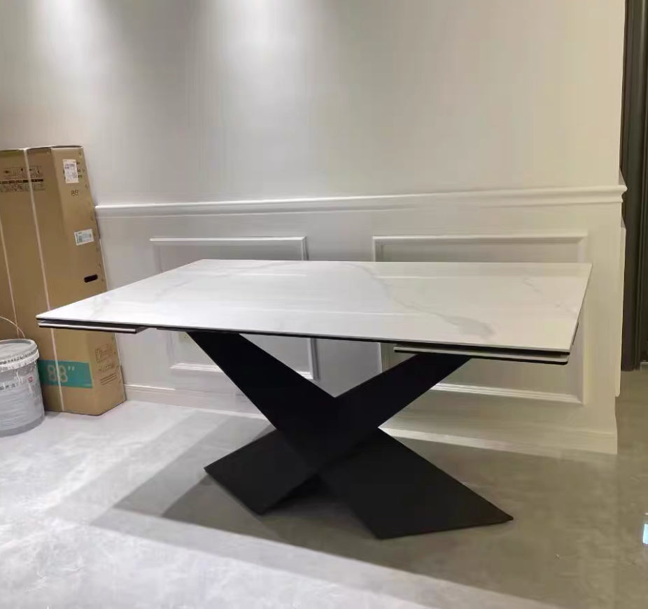 Cecilio Extendable sintered stone dining table