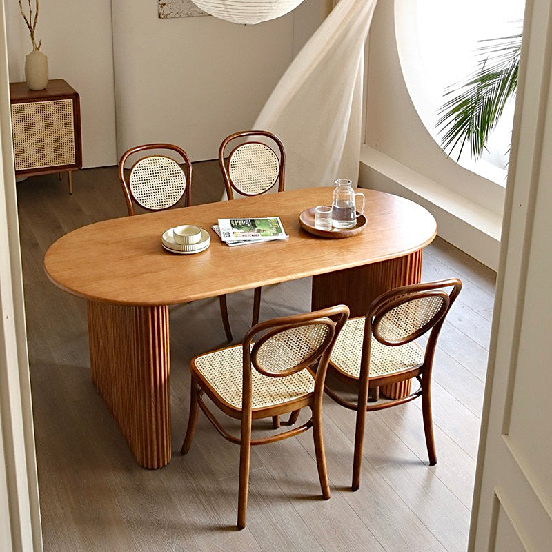 Glanmo Ash wood oval dining table