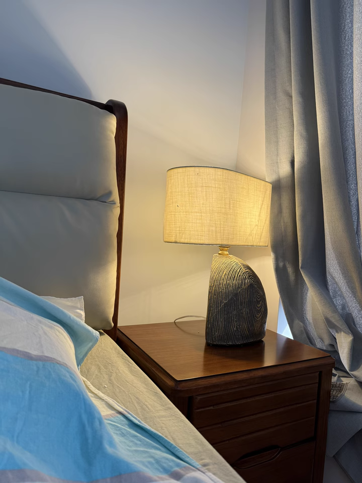 Hushey Resin fabric lamp